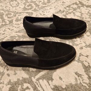 Eileen Fisher slip on black loafers size 9